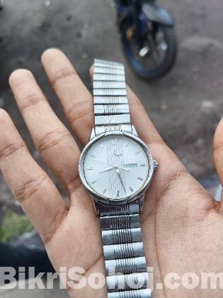 Titan Karishma Analog